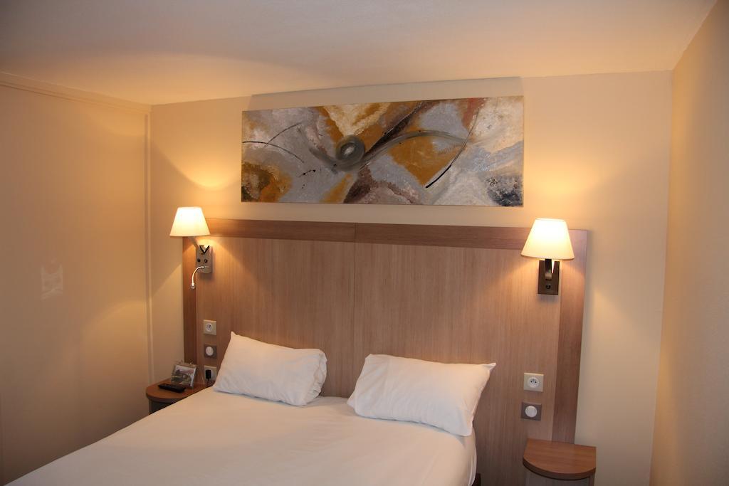 Logis Lhotel Restaurant Antony Verrieres Le Buisson Massy  Pokoj fotografie