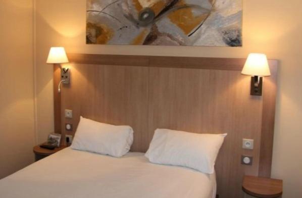 Logis Lhotel Restaurant Antony Verrieres Le Buisson Massy  Pokoj fotografie